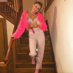 Elle Woods Halloween Costume DIY